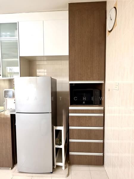 269B Compassvale Link, 269B Compassvale Link, 3 Bedrooms, 969 sqft, HDB Flat For Rent, by Janet Chew, 500123459 - Kitchen - PropertyGuru.com.sg