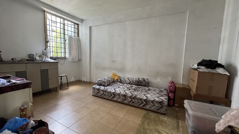 623 Hougang Avenue 8, 623 Hougang Avenue 8, 2 Bedrooms, 646 sqft, HDB Flat For Sale, by Janice Huay, 500123462 - Living Room - PropertyGuru.com.sg