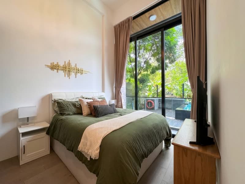 The Enclave Holland, 131 Holland Road, 2 Bedrooms, 753 sqft, Condominium For Sale, by Belle Yip, 500123465 - Master Bedroom - PropertyGuru.com.sg