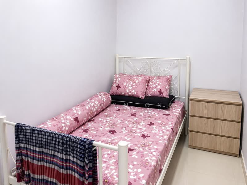 Q Bay Residences, 1 Tampines Street 86, 1 Bedroom, 603 sqft, Condominium For Sale, by Sulwyn Ong, 500123479 - Bedroom - PropertyGuru.com.sg
