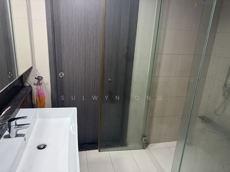 Q Bay Residences, 1 Tampines Street 86, 1 Bedroom, 603 sqft, Condominium For Sale, by Sulwyn Ong, 500123479 - Bathroom - PropertyGuru.com.sg