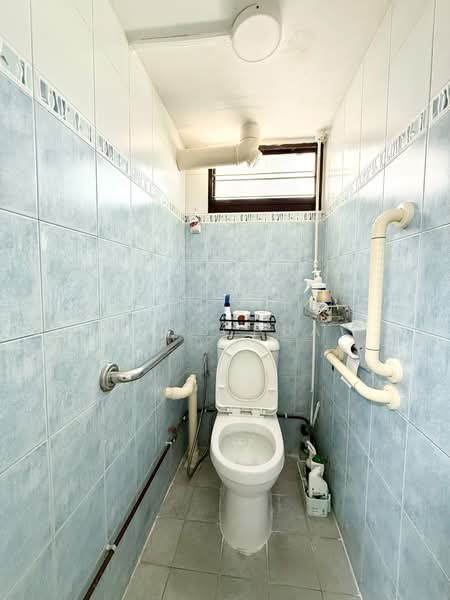 195 Kim Keat Avenue, 195 Kim Keat Avenue, Room Rental, 100 sqft, HDB Flat For Rent, by Jay Chua, 500123481 - Bathroom - PropertyGuru.com.sg