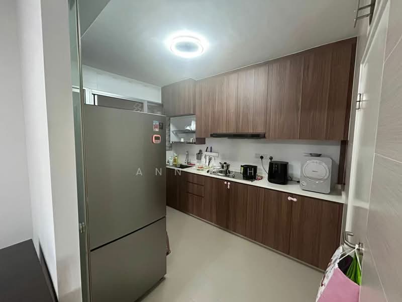 446A Bukit Batok West Avenue 8, 446A Bukit Batok West Avenue 8, 3 Bedrooms, 990 sqft, HDB Flat For Sale, by Ann Koh, 500123490 - Kitchen - PropertyGuru.com.sg