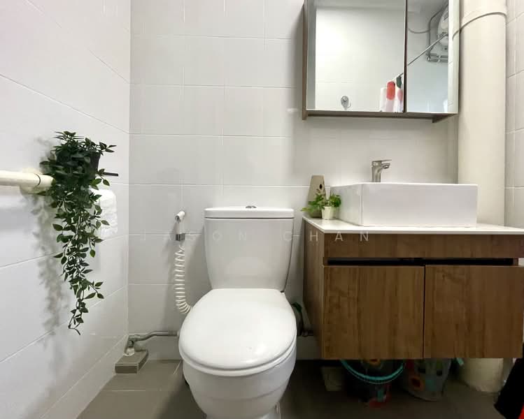 535 Bukit Batok Street 52, 535 Bukit Batok Street 52, 4 Bedrooms, 1,572 sqft, HDB Flat For Sale, by Jason Chan, 500123501 - Bathroom - PropertyGuru.com.sg