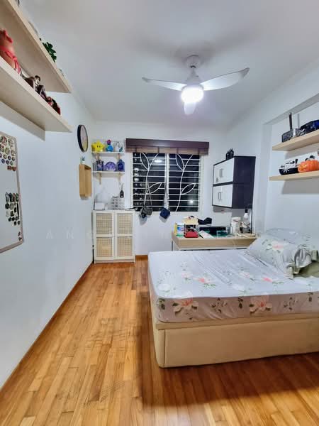 Guilin View, 26 Bukit Batok Street 52, 3 Bedrooms, 1,259 sqft, Condominium For Sale, by Angeline Eng, 500123502 - Bedroom - PropertyGuru.com.sg