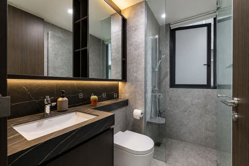 Hyll on Holland, 89 Holland Road, 2 Bedrooms, 700 sqft, Condominium For Sale, by Barry Ho, 500123508 - Bathroom - PropertyGuru.com.sg