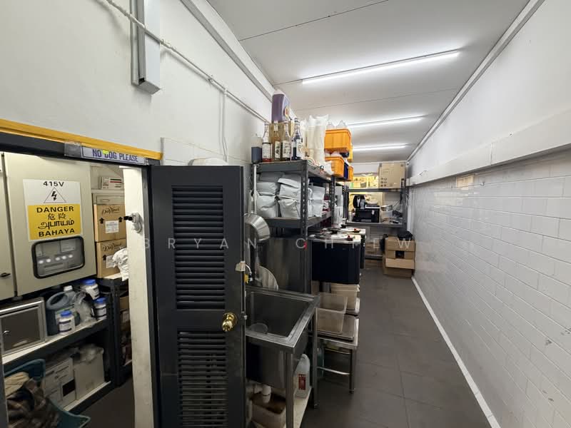Bussorah Street - Approved F&B Take Away (Exclusive Listing), Bussorah Street / Baghdad Street / Arab Street, 1,000 sqft, Food & Beverage For Rent, by Bryan Chiew, 500123520 - Interior - CommercialGuru.com.sg