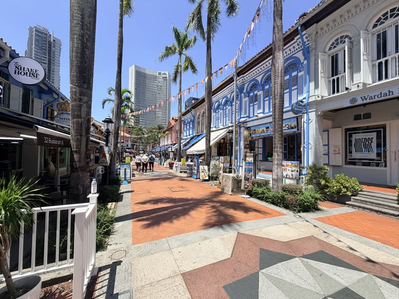 Bussorah Street - Approved F&B Take Away (Exclusive Listing), Bussorah Street / Baghdad Street / Arab Street, 1,000 sqft, Food & Beverage For Rent, by Bryan Chiew, 500123520 - Exterior - CommercialGuru.com.sg