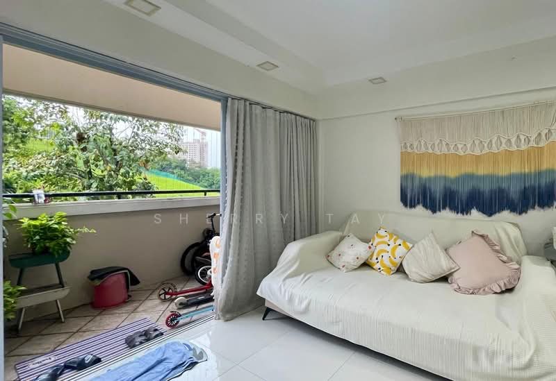 535 Bukit Batok Street 52, 535 Bukit Batok Street 52, 4 Bedrooms, 1,572 sqft, HDB Flat For Sale, by Sherry Tay, 500123527 - Balcony - PropertyGuru.com.sg