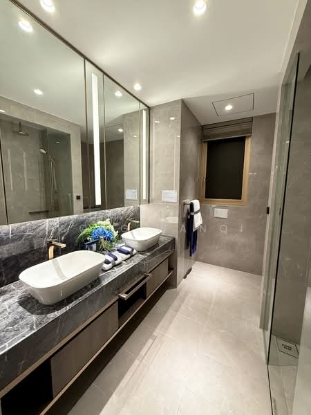 Grand Dunman, 18 Dunman Road, 5 Bedrooms, 2,131 sqft, Condominium For Sale, by Song Wanqi, 500123529 - Bathroom - PropertyGuru.com.sg