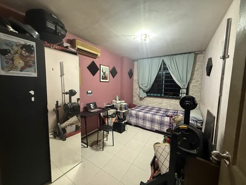 480 Segar Road, 480 Segar Road, 3 Bedrooms, 979 sqft, HDB Flat For Sale, by Dexter Lim, 500123530 - Bedroom - PropertyGuru.com.sg