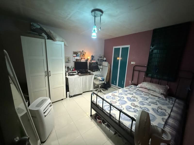 480 Segar Road, 480 Segar Road, 3 Bedrooms, 979 sqft, HDB Flat For Sale, by Dexter Lim, 500123530 - Bedroom - PropertyGuru.com.sg