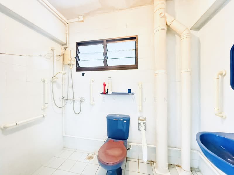506 Jelapang Road, 506 Jelapang Road, 3 Bedrooms, 1,098 sqft, HDB Flat For Sale, by Wesley Yuen, 500123535 - Bathroom - PropertyGuru.com.sg