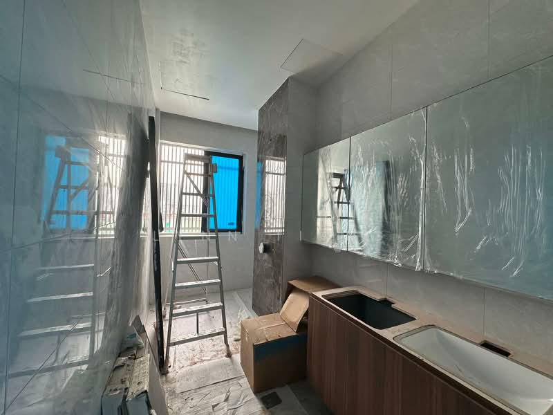 ❤️GIANT⚡️Casuarina Road, Casuarina Road/ Sembawang Hills Drive/ Upper Thomson Road, 5 Bedrooms, 3,648 sqft, Terraced House For Sale, by Lynn Tiang, 500123537 - Bathroom - PropertyGuru.com.sg