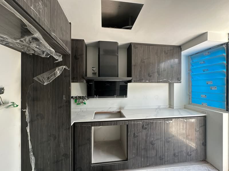 ❤️GIANT⚡️Casuarina Road, Casuarina Road/ Sembawang Hills Drive/ Upper Thomson Road, 5 Bedrooms, 3,648 sqft, Terraced House For Sale, by Lynn Tiang, 500123537 - Kitchen - PropertyGuru.com.sg
