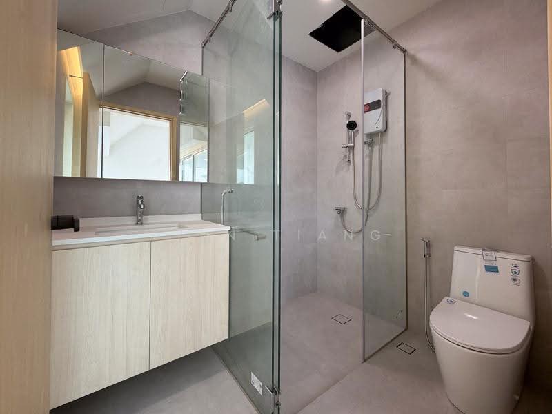 ❤️GIANT⚡️Casuarina Road, Casuarina Road/ Sembawang Hills Drive/ Upper Thomson Road, Ang Mo Kio / Bishan / Thomson, 5 Bedrooms, 3,648 sqft, Terraced House For Sale, by Lynn Tiang, 500123537 - Bathroom - PropertyGuru.com.sg