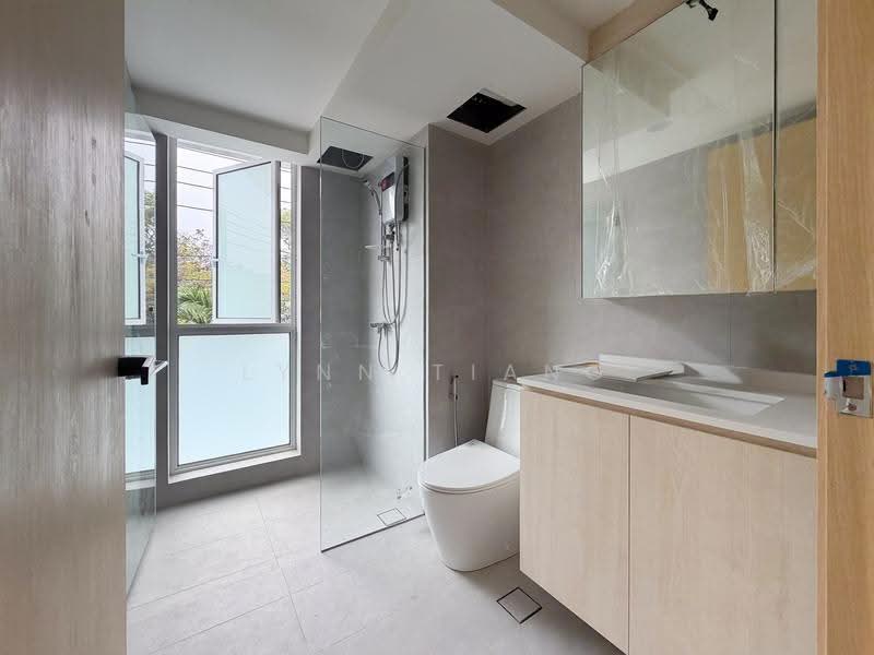 ❤️GIANT⚡️Casuarina Road, Casuarina Road/ Sembawang Hills Drive/ Upper Thomson Road, Ang Mo Kio / Bishan / Thomson, 5 Bedrooms, 3,648 sqft, Terraced House For Sale, by Lynn Tiang, 500123537 - Bathroom - PropertyGuru.com.sg