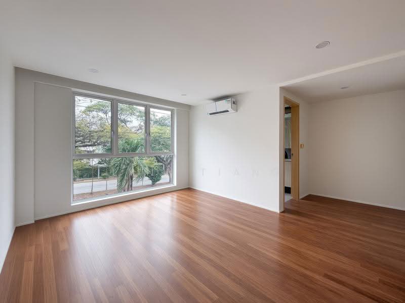 ❤️GIANT⚡️Casuarina Road, Casuarina Road/ Sembawang Hills Drive/ Upper Thomson Road, Ang Mo Kio / Bishan / Thomson, 5 Bedrooms, 3,648 sqft, Terraced House For Sale, by Lynn Tiang, 500123537 - Living Room - PropertyGuru.com.sg