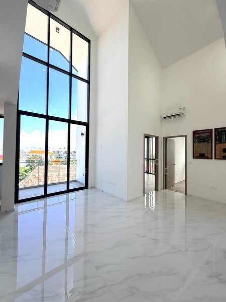 K Suites, 21 Lorong K Telok Kurau, 5 Bedrooms, 1,625 sqft, Apartment For Sale, by Quintino Cassano Lee, 500123538 - Living Room - PropertyGuru.com.sg