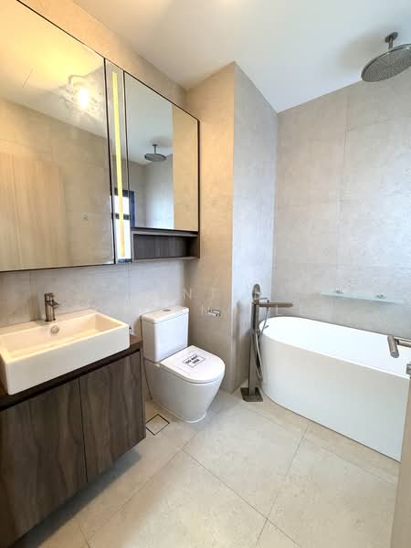 K Suites, 21 Lorong K Telok Kurau, 5 Bedrooms, 1,625 sqft, Apartment For Sale, by Quintino Cassano Lee, 500123538 - Bathroom - PropertyGuru.com.sg