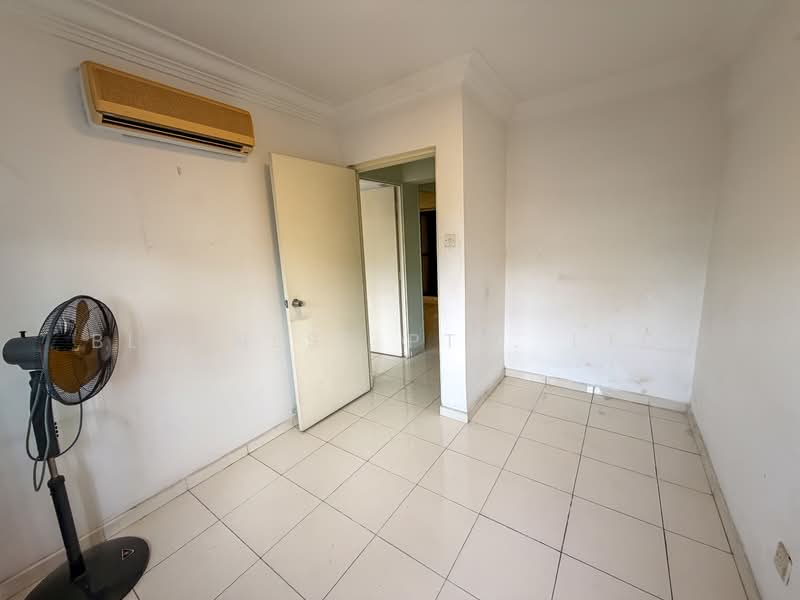 684D Woodlands Drive 73, 684D Woodlands Drive 73, 3 Bedrooms, 1,108 sqft, HDB Flat For Sale, by Bluenest Pte. Ltd., 500123552 - Interior - PropertyGuru.com.sg