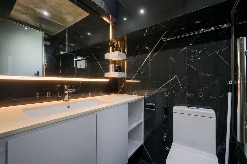86 Telok Blangah Heights, 86 Telok Blangah Heights, 3 Bedrooms, 980 sqft, HDB Flat For Sale, by Eric Eng De Ming, 500123553 - Bathroom - PropertyGuru.com.sg
