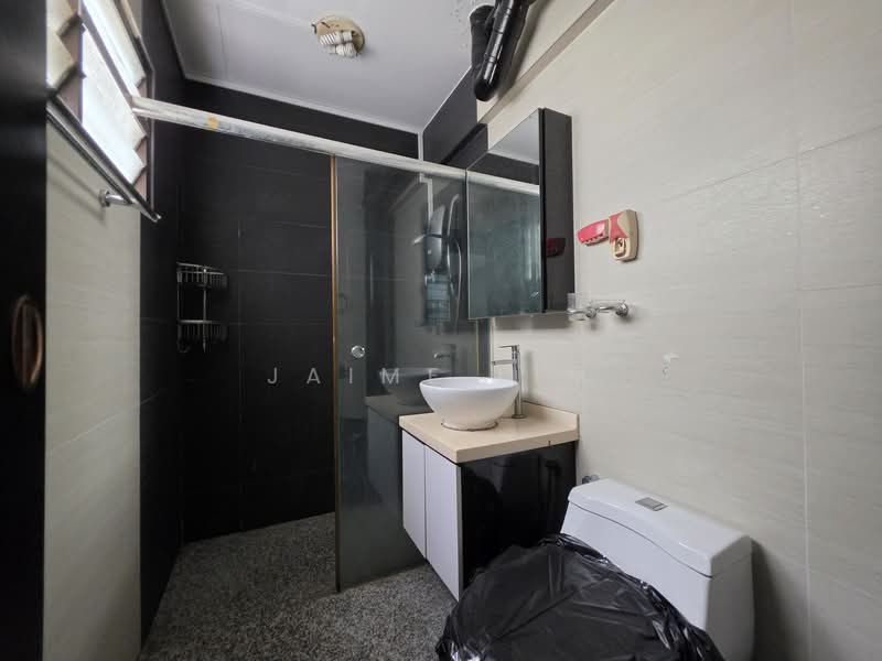 Master attached bathroom