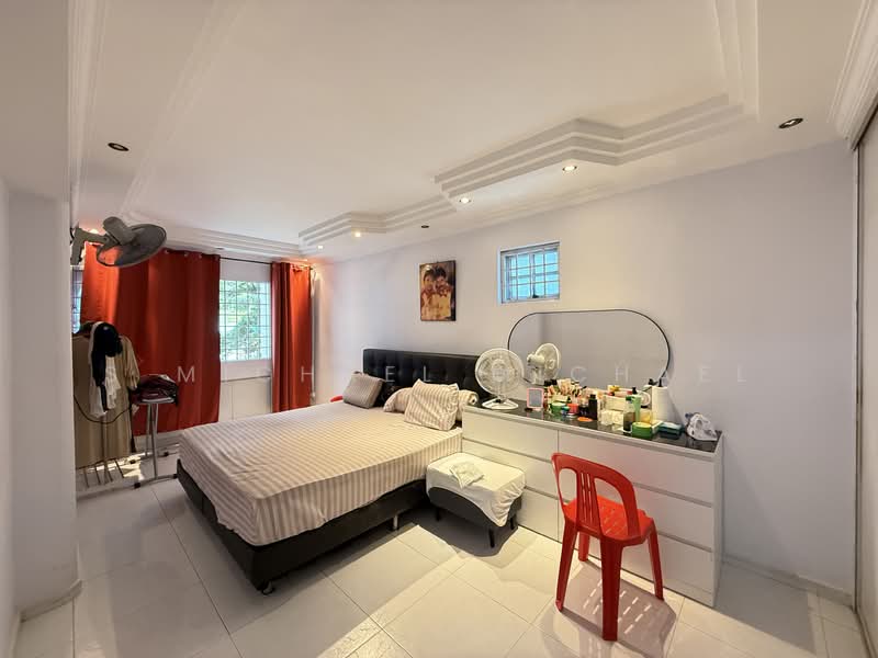 452 Fajar Road, 452 Fajar Road, 3 Bedrooms, 1,302 sqft, HDB Flat For Sale, by S MICHAEL Michael, 500123559 - Bedroom - PropertyGuru.com.sg