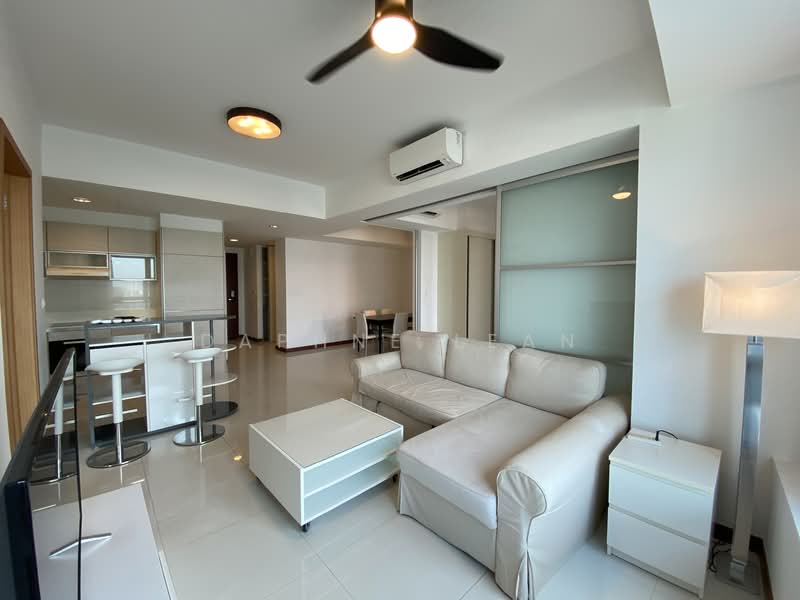 The Sail @ Marina Bay, 2 Marina Boulevard, 2 Bedrooms, 1,033 sqft, Condominium For Sale, by Daphne Lean, 500123561 - Living Room - PropertyGuru.com.sg