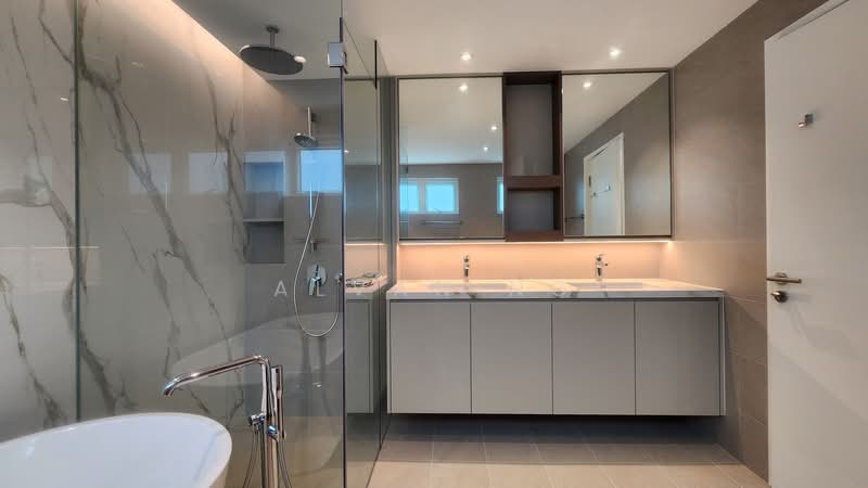 Trevose / Narooma / Berrima Bungalow, , 6 Bedrooms, 5,600 sqft, Detached House For Rent, by Alvan Ng, 500123571 - Bathroom - PropertyGuru.com.sg