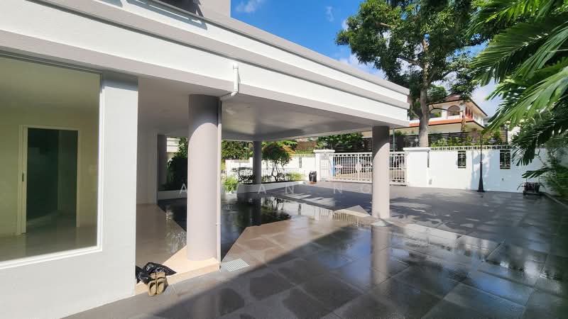 Trevose / Narooma / Berrima Bungalow, , 6 Bedrooms, 5,600 sqft, Detached House For Rent, by Alvan Ng, 500123571 - Exterior - PropertyGuru.com.sg