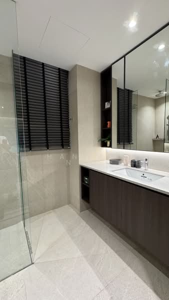 Springleaf Residence, 811 Upper Thomson Road, 5 Bedrooms, 1,453 sqft, Condominium For Sale, by Hannah Neo, 500123576 - Bathroom - PropertyGuru.com.sg