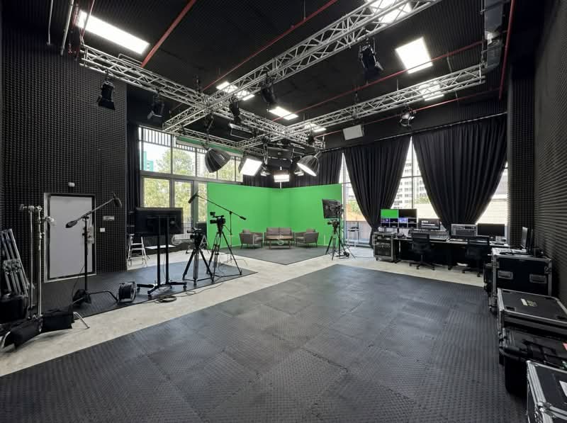 Space 18, 18 Lorong Ampas, 1,787 sqft, Light Industrial (B1) For Sale, by Gates Lee, 500123591 - Interior - CommercialGuru.com.sg