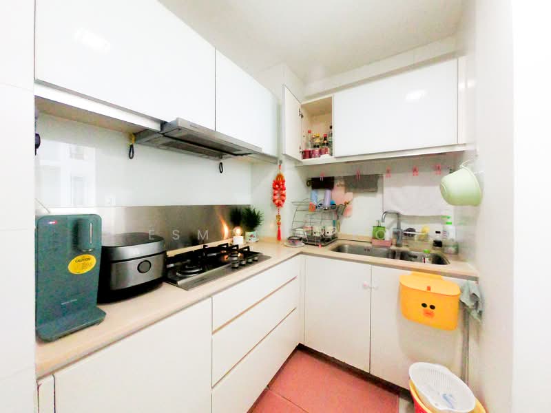 The Centris, 65 Jurong West Central 3, 2 Bedrooms, 969 sqft, Apartment For Rent, by Esmond Teo, 500123594 - Kitchen - PropertyGuru.com.sg