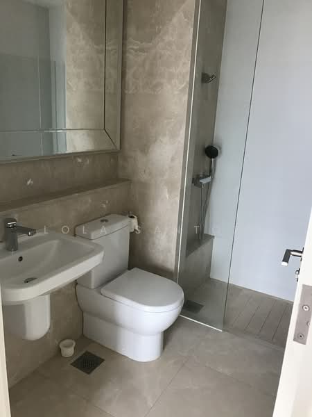 The Trillium, 112 Kim Seng Road, 3 Bedrooms, 1,798 sqft, Condominium For Rent, by Lola Santoso, 500123604 - Bathroom - PropertyGuru.com.sg