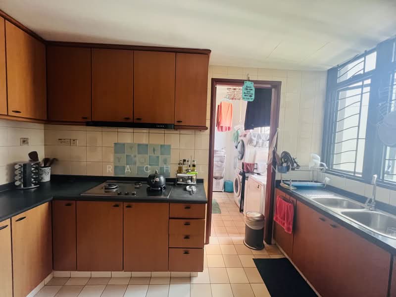 Summerdale, 8 Boon Lay Drive, 3 Bedrooms, 1,270 sqft, Condominium For Rent, by Rachel Mun, 500123618 - Kitchen - PropertyGuru.com.sg