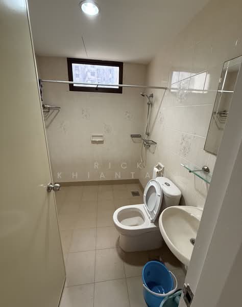 Cashew Heights, 85 Cashew Road, Room Rental, 250 sqft, Condominium For Rent, by Rick Khiantani, 500123619 - Bathroom - PropertyGuru.com.sg