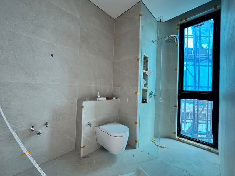 ❤️GIANT⚡️Brand New 3 Lvls Modern Luxury Living Inter-Terrace at Jalan Zamrud, Jalan Zamrud/ Hillview Rise/ Elizabeth Drive, 5 Bedrooms, 3,875 sqft, Terraced House For Sale, by Lynn Tiang, 500123622 - Bathroom - PropertyGuru.com.sg