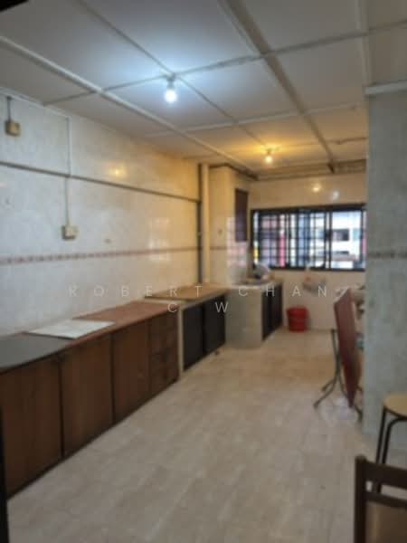 349 Jurong East Avenue 1, 349 Jurong East Avenue 1, 2 Bedrooms, 936 sqft, HDB Flat For Sale, by Robert Chan C W, 500123625 - Kitchen - PropertyGuru.com.sg