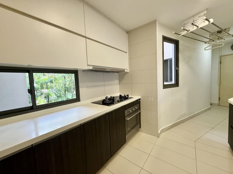 Meadows @ Peirce, 626 Upper Thomson Road, 3 Bedrooms, 1,270 sqft, Condominium For Rent, by Pan Waratchaya, 500123628 - Kitchen - PropertyGuru.com.sg
