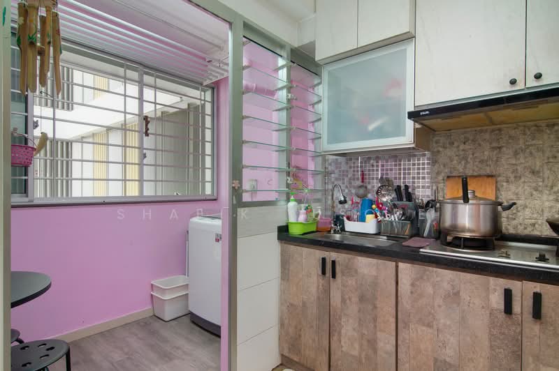 406B Northshore Drive, 406B Northshore Drive, 2 Bedrooms, 721 sqft, HDB Flat For Sale, by Shafik Yusope, 500123633 - Kitchen - PropertyGuru.com.sg