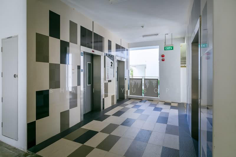 406B Northshore Drive, 406B Northshore Drive, 2 Bedrooms, 721 sqft, HDB Flat For Sale, by Shafik Yusope, 500123633 - Corridor - PropertyGuru.com.sg