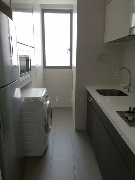 Skies Miltonia, 29 Miltonia Close, 2 Bedrooms, 714 sqft, Condominium For Rent, by James Chong, 500123640 - Kitchen - PropertyGuru.com.sg