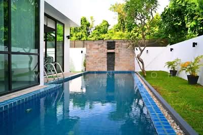 For Sale - Expansive Plot 🌟 Wide Frontage with Pool 🌟 Near KAP MRT