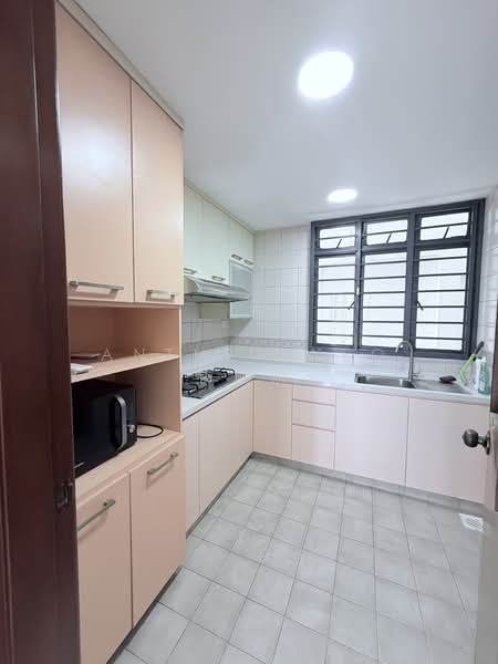 Regentville, 6 Hougang Street 92, 3 Bedrooms, 1,152 sqft, Condominium For Rent, by Anthea Yeo 杨丽娇, 500123643 - Kitchen - PropertyGuru.com.sg