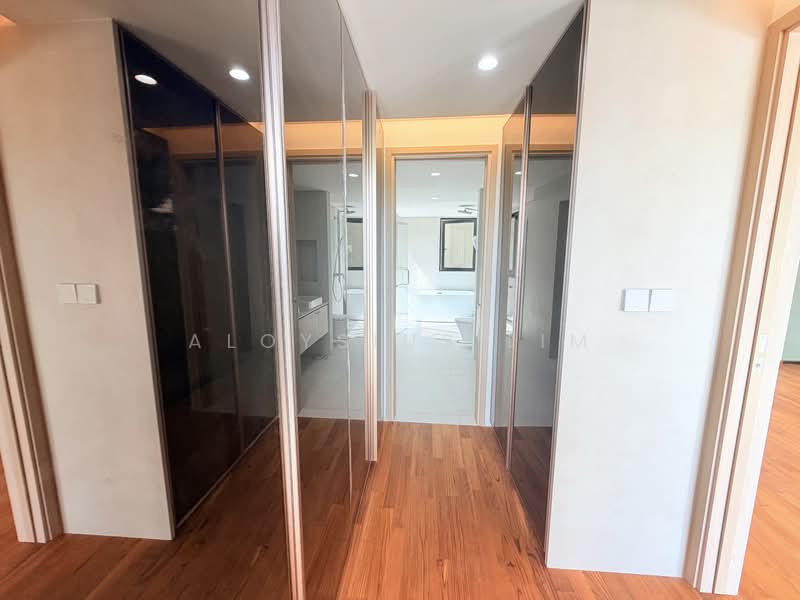 Lucky Hill, , 6 Bedrooms, 6,500 sqft, Corner Terrace For Sale, by Aloysius Lim, 500123653 - Interior - PropertyGuru.com.sg