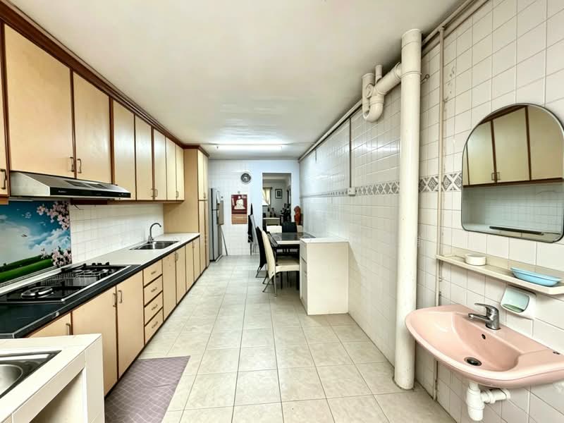 134 Bedok North Street 2, 134 Bedok North Street 2, 3 Bedrooms, 990 sqft, HDB Flat For Sale, by Zane Soo 苏昱能, 500123663 - Kitchen - PropertyGuru.com.sg