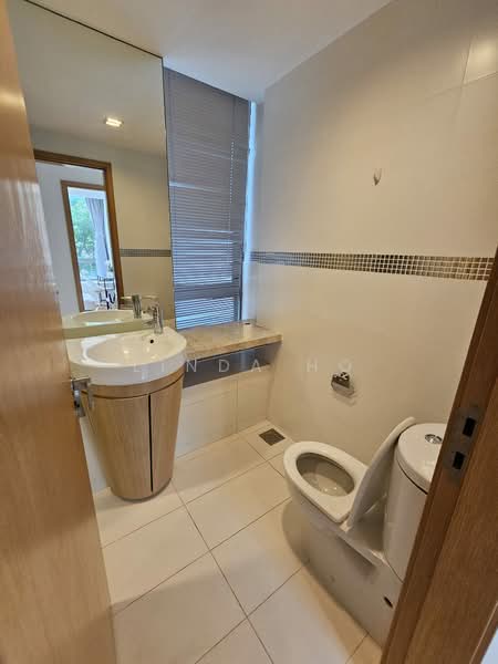 One-North Residences, 7 One-North Gateway, Room Rental, 100 sqft, Condominium For Rent, by Linda Ho, 500123671 - Bathroom - PropertyGuru.com.sg