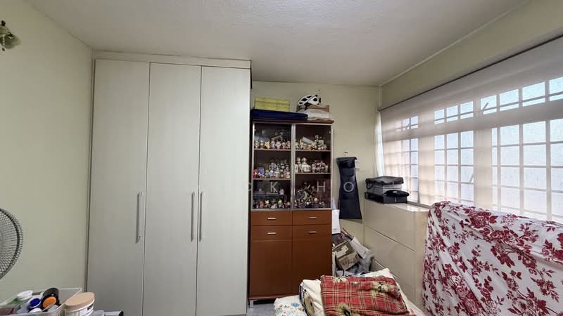 130 Ang Mo Kio Avenue 3, 130 Ang Mo Kio Avenue 3, 3 Bedrooms, 1,055 sqft, HDB Flat For Sale, by Mick Ho, 500123672 - Bedroom - PropertyGuru.com.sg