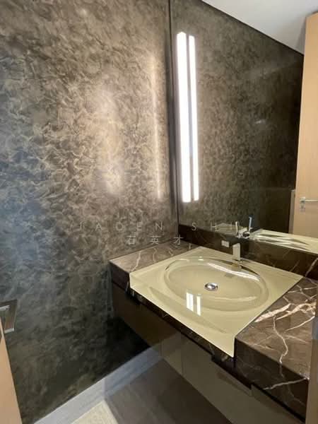 Hana, 8 Tomlinson Road, 4 Bedrooms, 3,531 sqft, Apartment For Rent, by Jaden Shi 石英才, 500123683 - Bathroom - PropertyGuru.com.sg